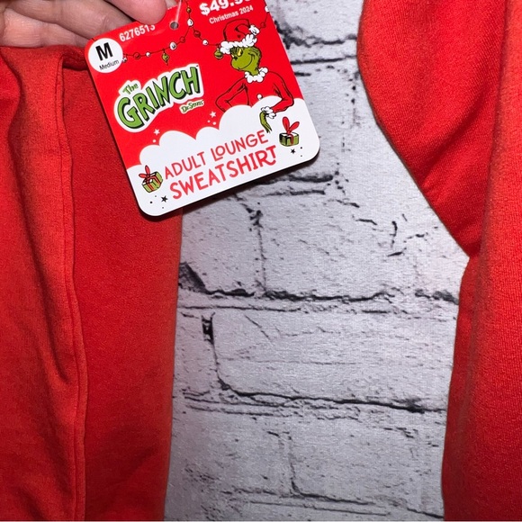 Grinch NWT Women's Merry Grinchmas Graphic Crewneck Sweatshirt Size Medium - Picture 5 of 5